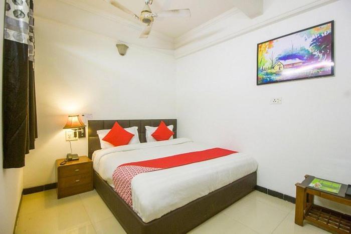 Blossom Suites Bangalore Exterior foto